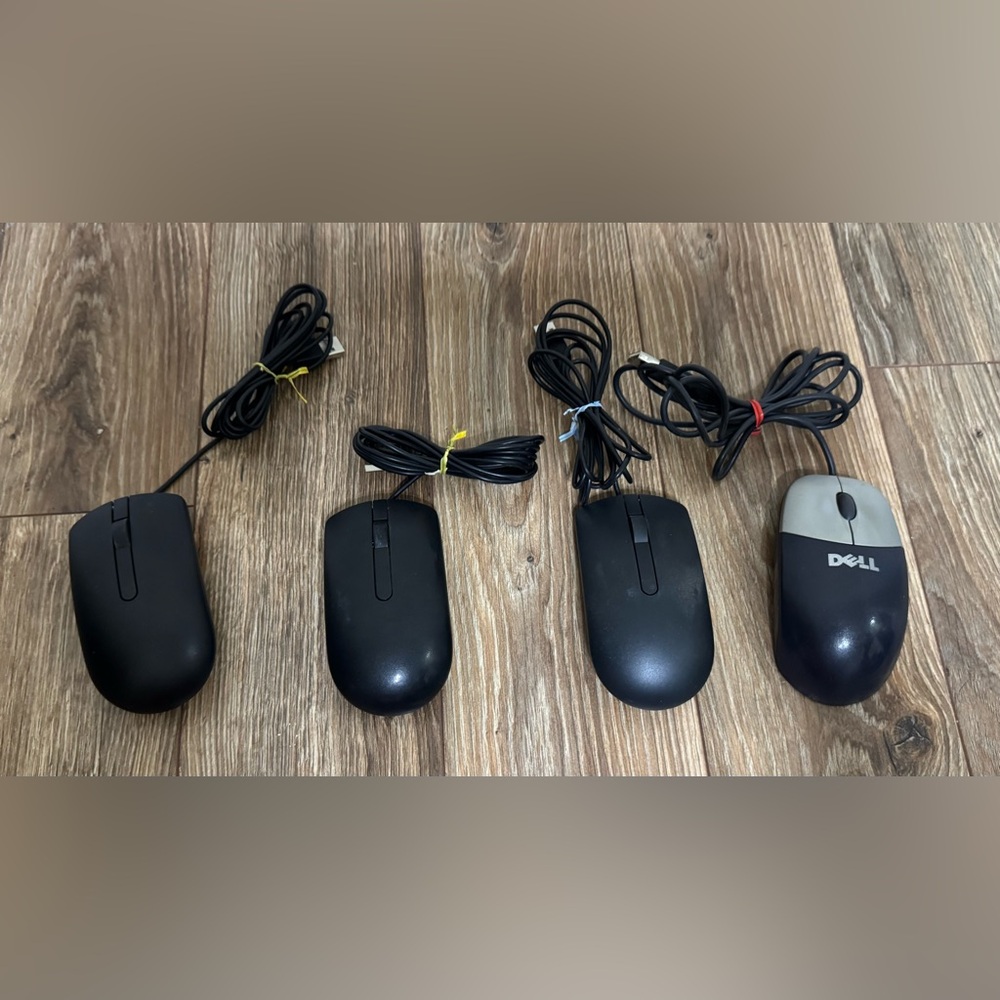 Black Wired Computer Mouse
